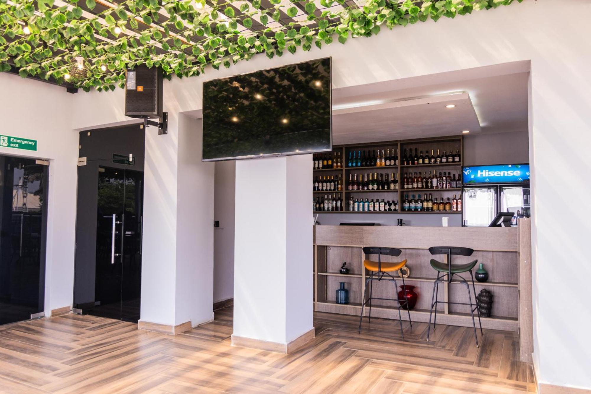 Bon Hotel Nest Garki II Абуджа Экстерьер фото